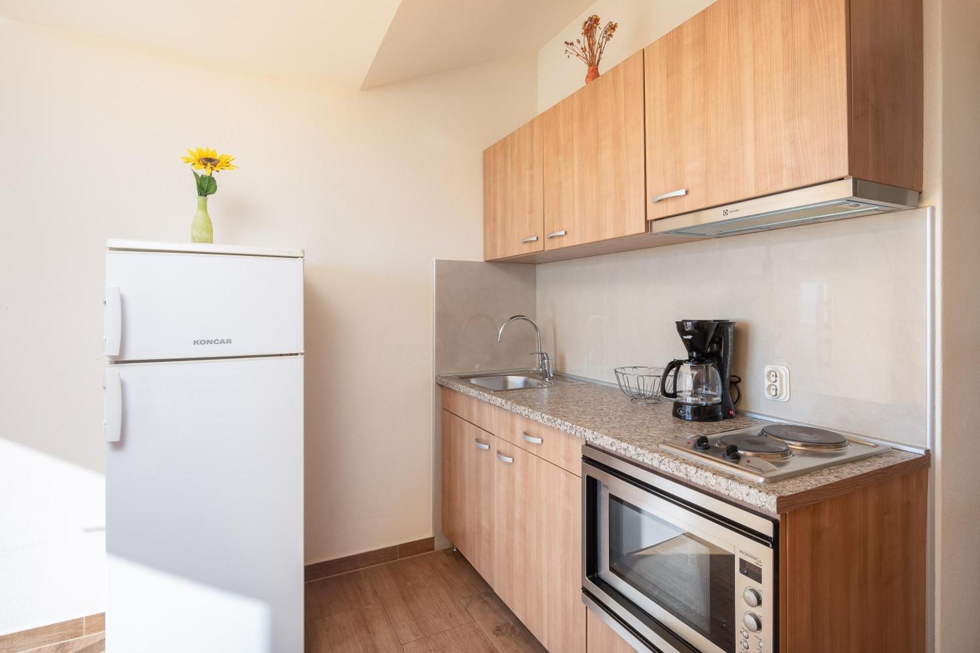 Filip Apartments - Free Parking By The House Makarska Exterior photo